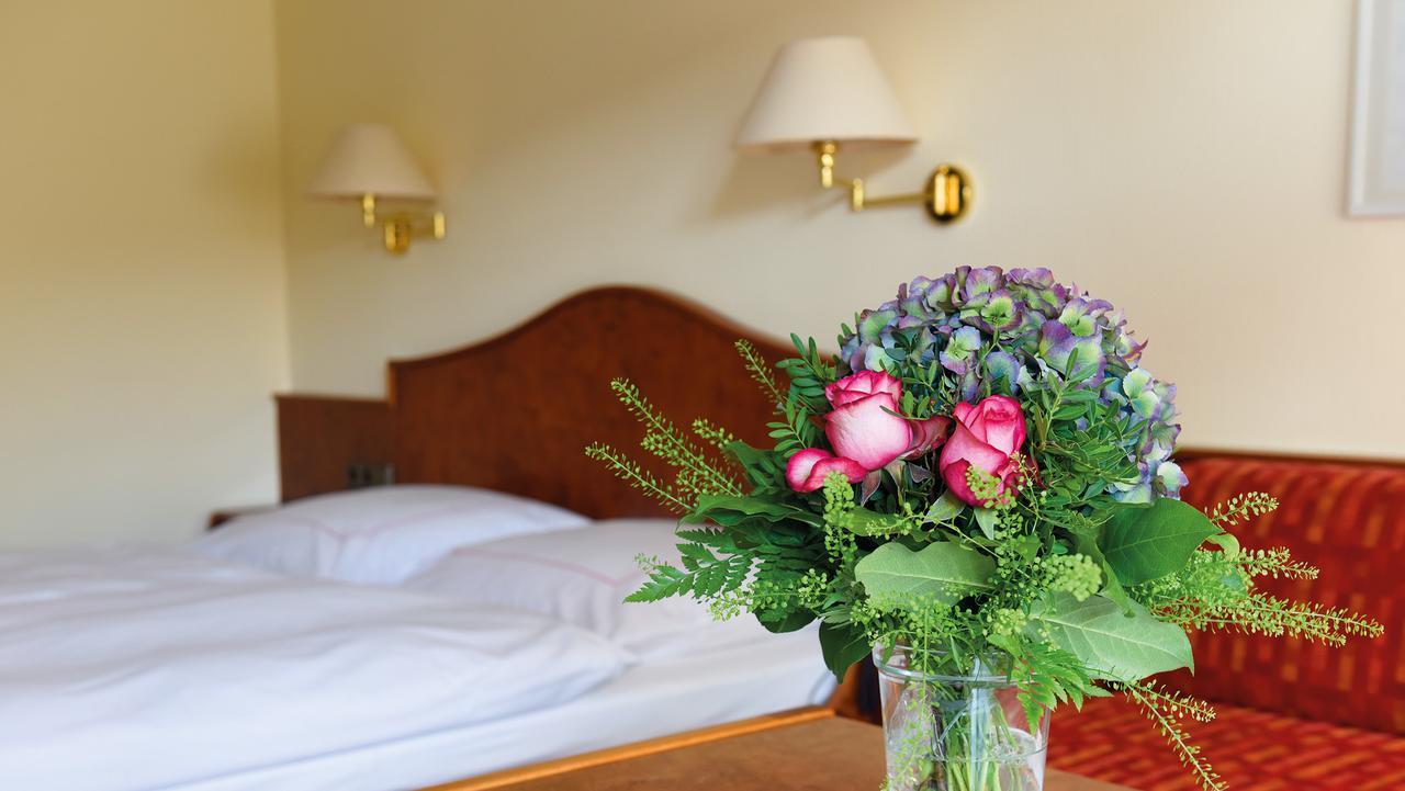 Hotel Garni Zur Weserei Kandern Bagian luar foto